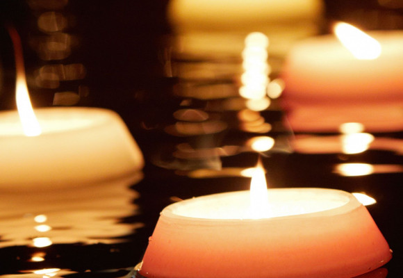 10 Tipps für die romantische Hochzeit im Kerzenschein